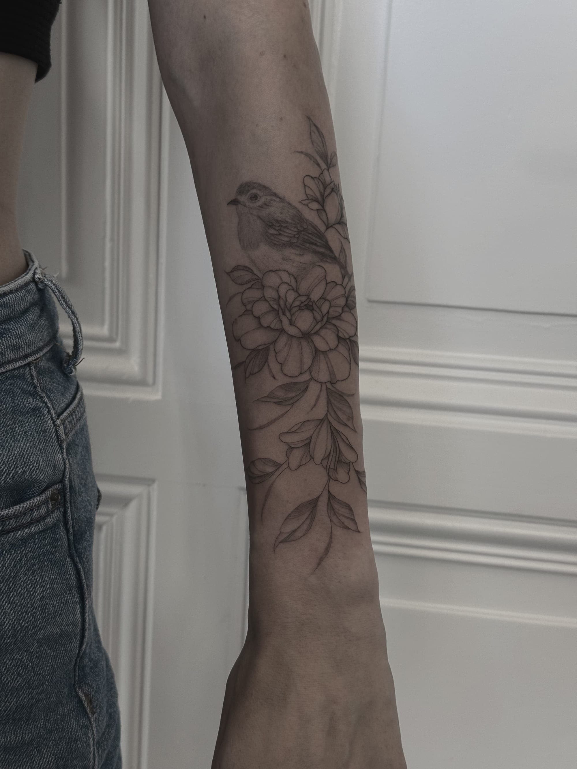 Floral Animal – Fineline, Illustrativ, Linework von Lena, Bloom at Night Köln