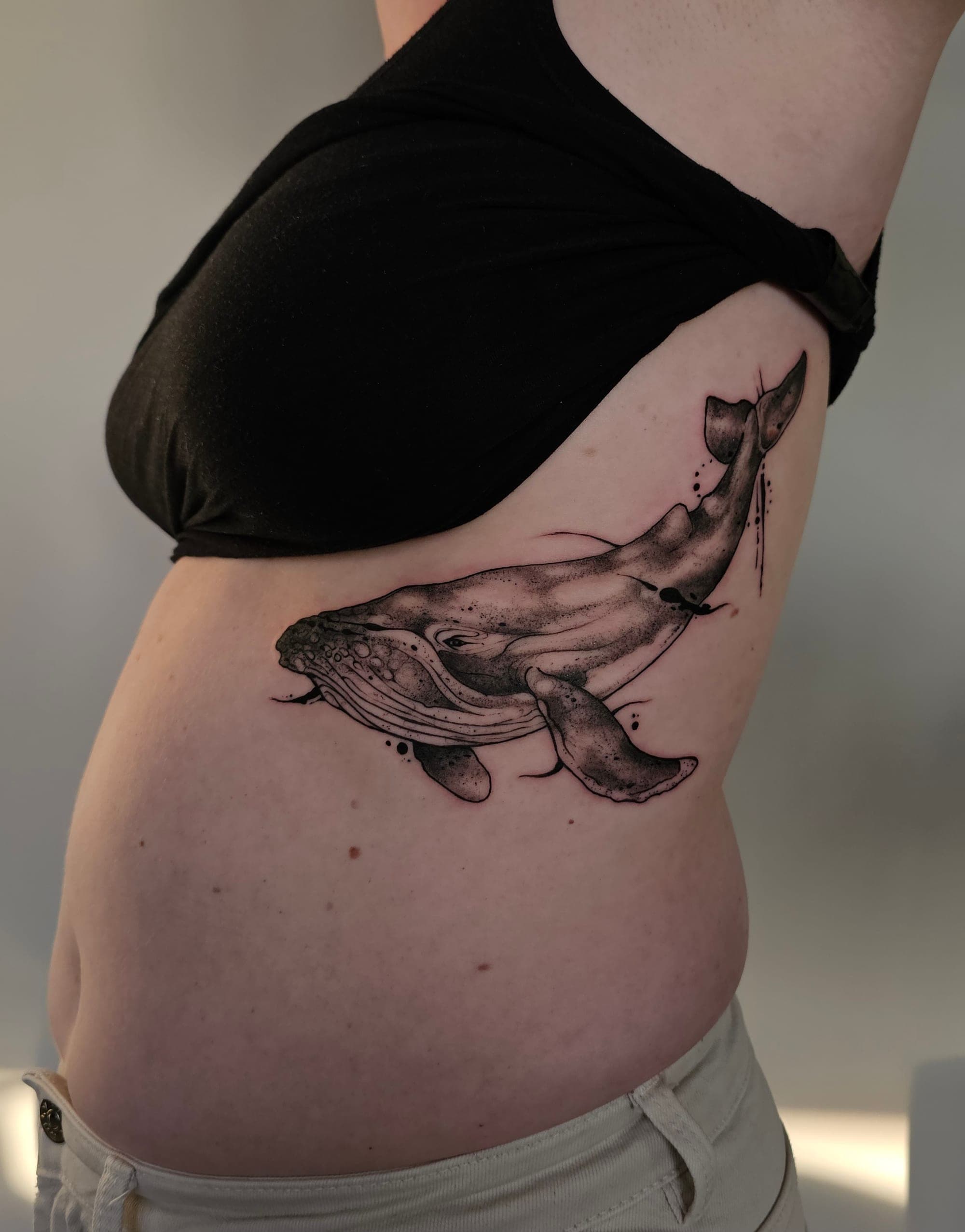 Wal – Linework von Maya, Bloom at Night Köln